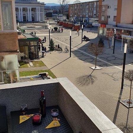 Fim Apartament Διαμέρισμα Χουνεντοάρα Εξωτερικό φωτογραφία